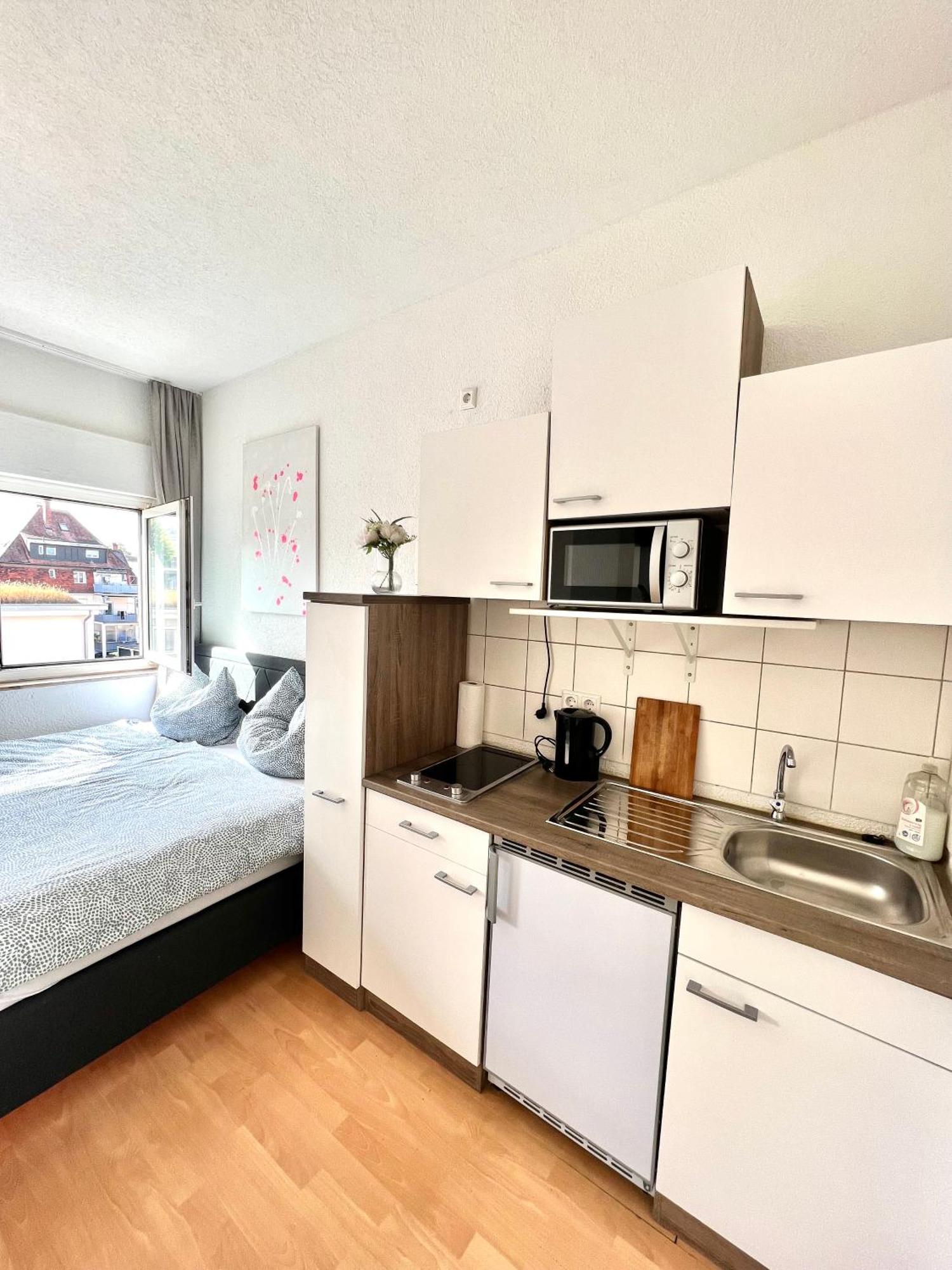 Budget City Appartement Kueche,Bad, Parken Im Zentrum Von 라벤스부르크 외부 사진