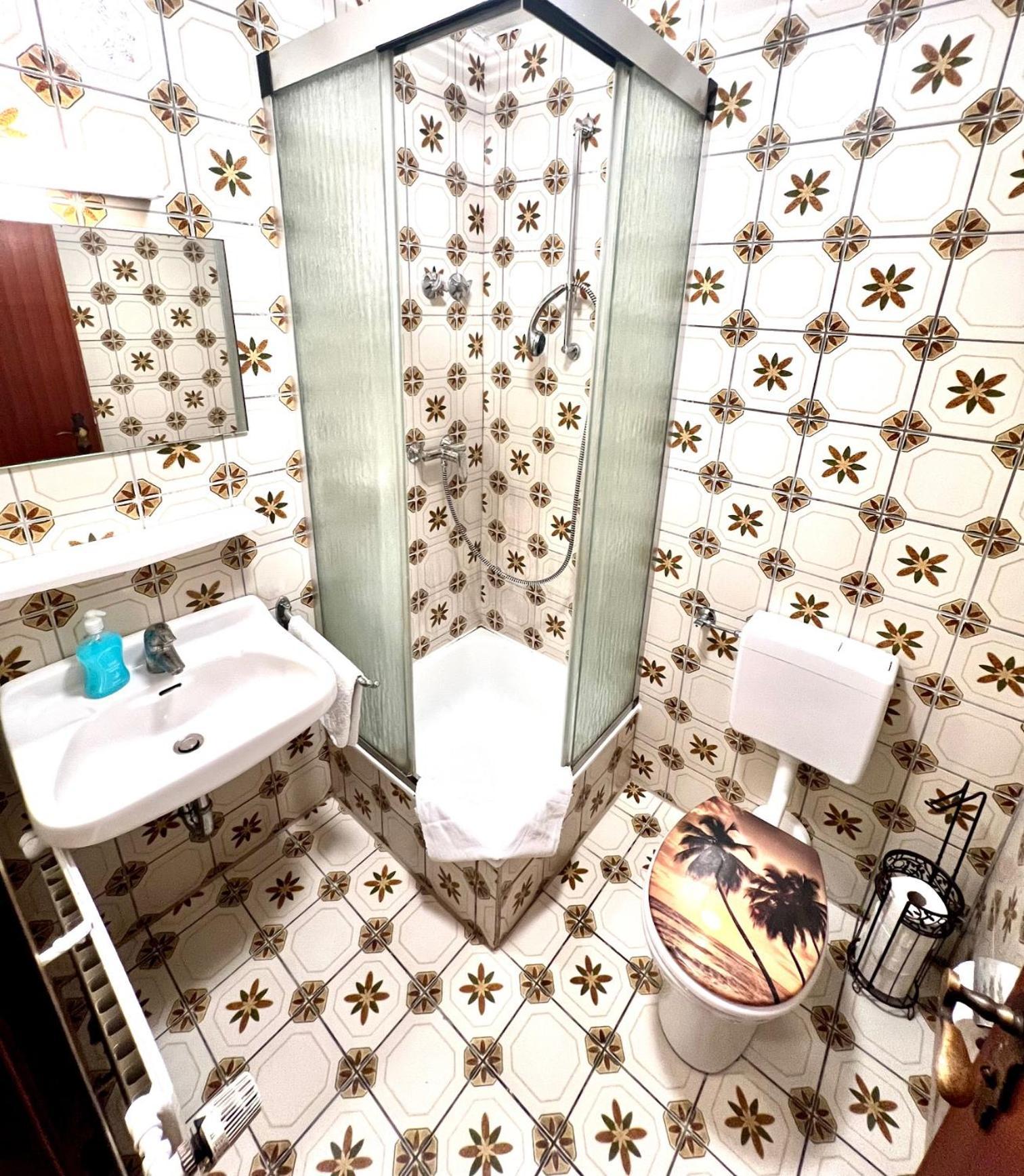 Budget City Appartement Kueche,Bad, Parken Im Zentrum Von 라벤스부르크 외부 사진